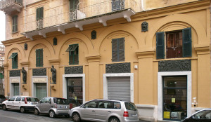 facciata_del_teatro_monteverdi_della_spezia